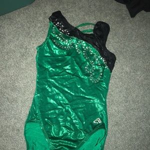 Gymnastics leotard